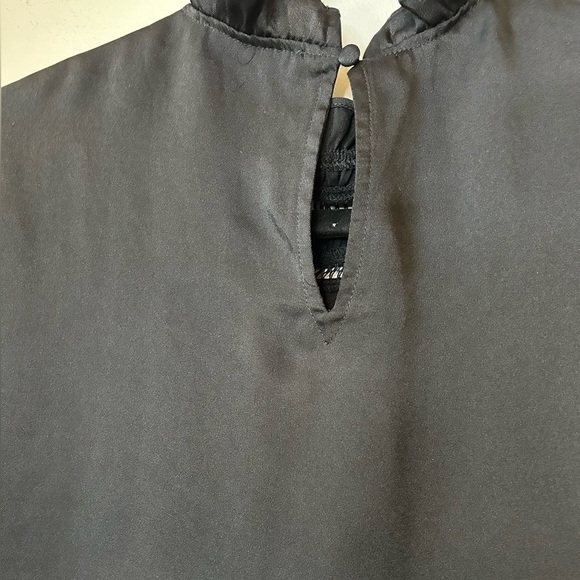 Express High Ruffle Neck Balloon Sleeve Crop Blouse Black - Picture 4 of 7